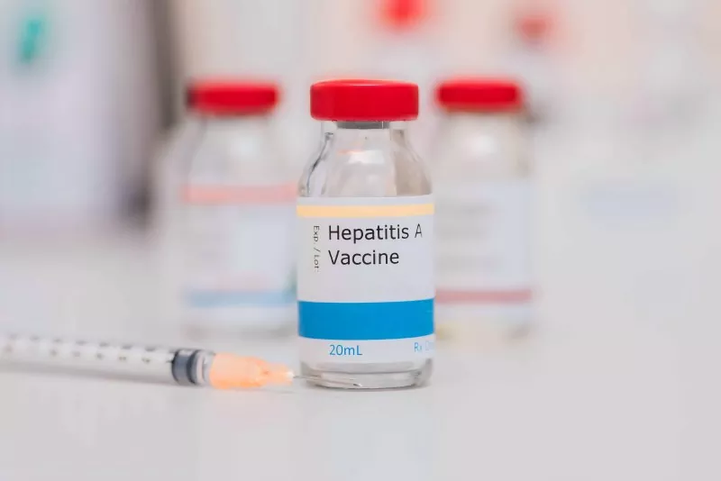 Canlı zəiflədilmiş və aktivləşdirilmiş Hepatit A peyvəndi arasında necə seçim etmək olar?